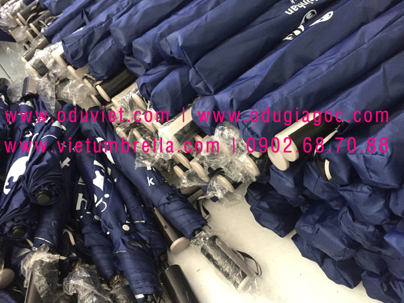 xưởng sản xuất ô dù cầm tay in logo quảng cáo